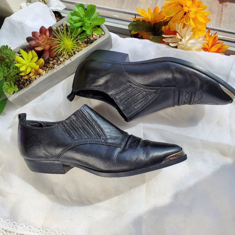She's Sassy Vintage Western Ankle Boots‎ 8M